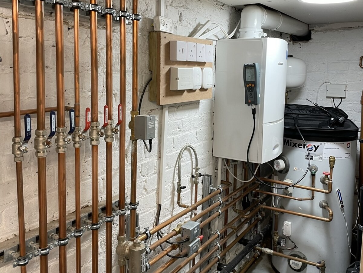 Professional plumbing pipework completed in Chiswick W4